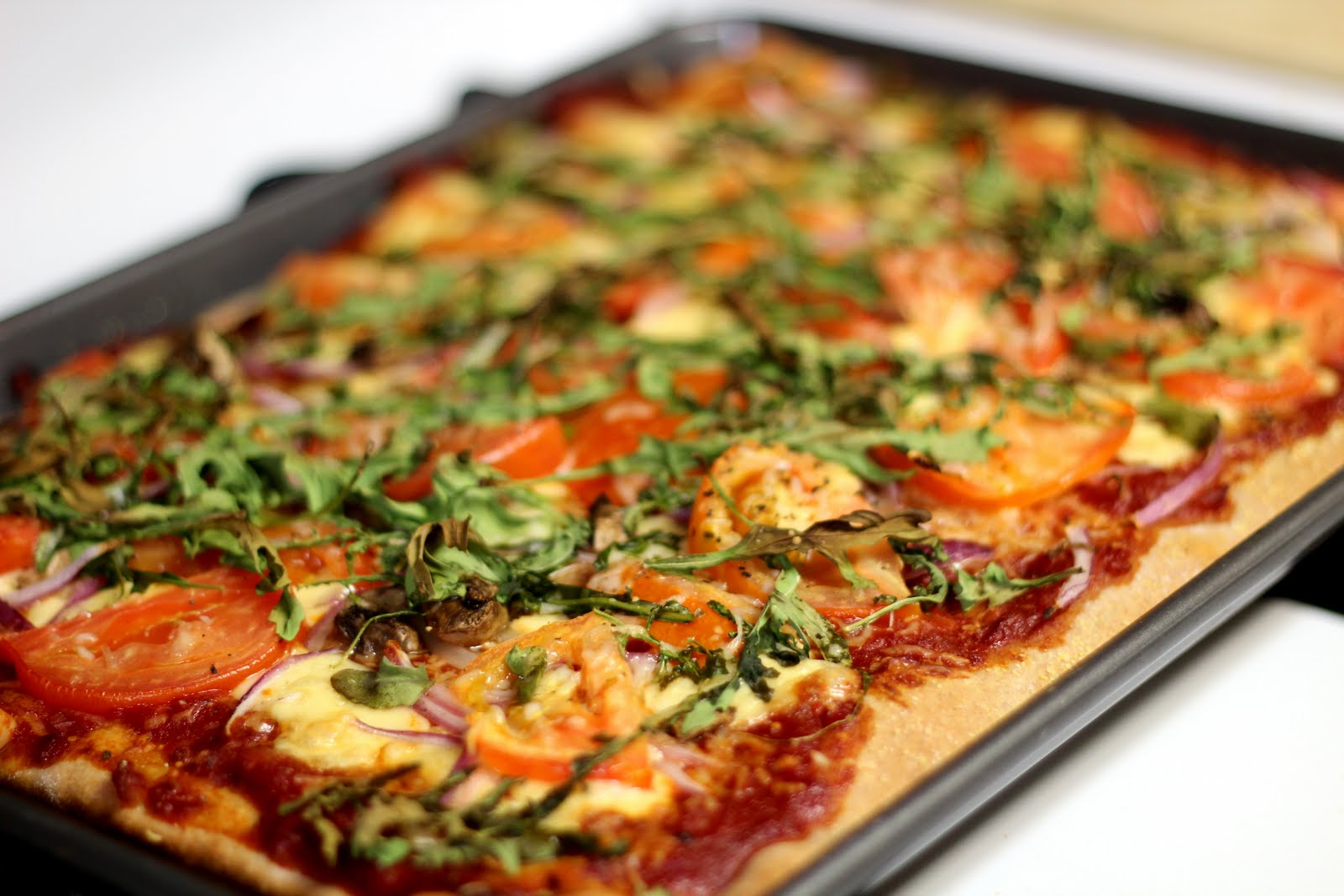 турецкая пицца с фаршем и помидорами в духовке что это такое фото 21