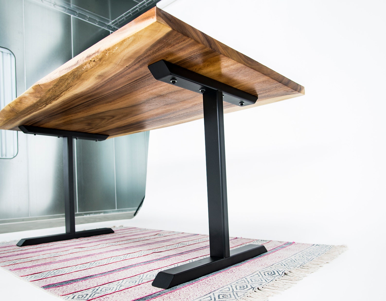 деревянное основание для стола