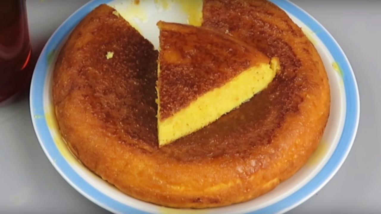 Пирог на сковороде без духовки простой рецепт