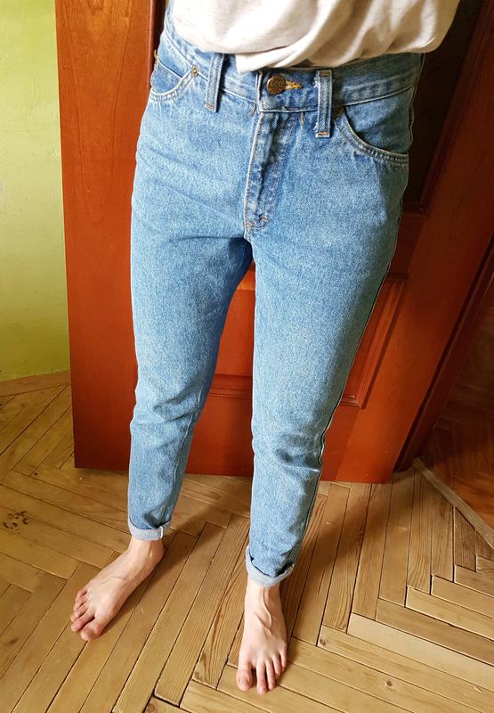 Растянутые джинсы