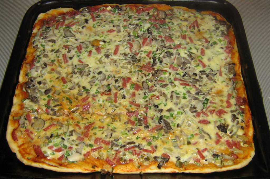 Пицца из теста кабачки и с овощами