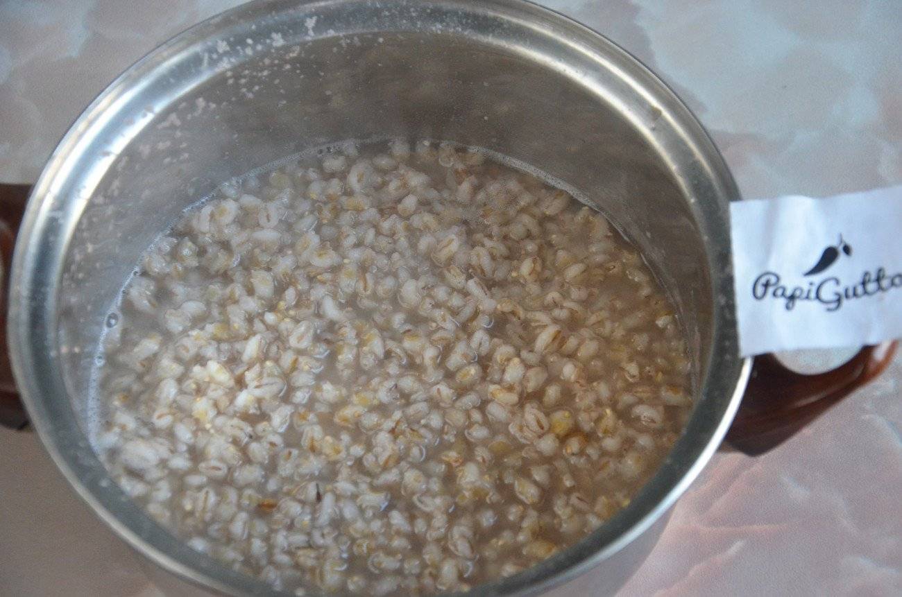 Приготовление перловой каши на воде без замачивания